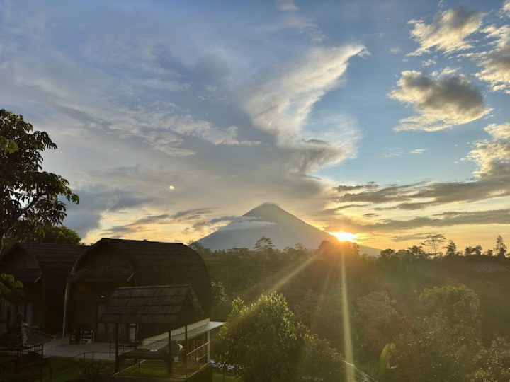 sunrise mount agung view